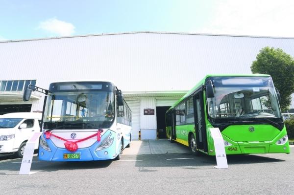 奇瑞万达贵州客车股份有限公司生产的8米纯电动公交车车型.