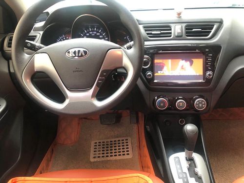 16年起亚k2自动挡