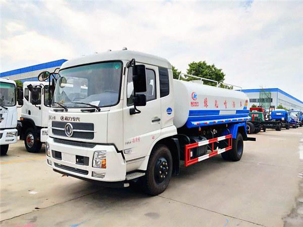 国六东风天锦13吨洒水车