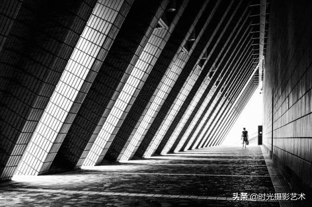 摄影技巧丨顶级摄影高手在二维平面中塑造空间的10个技巧