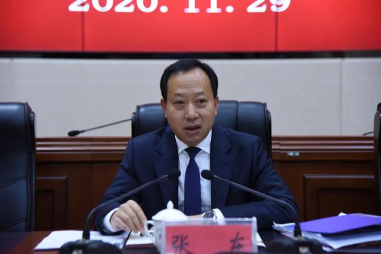 张东出席签约仪式并讲话