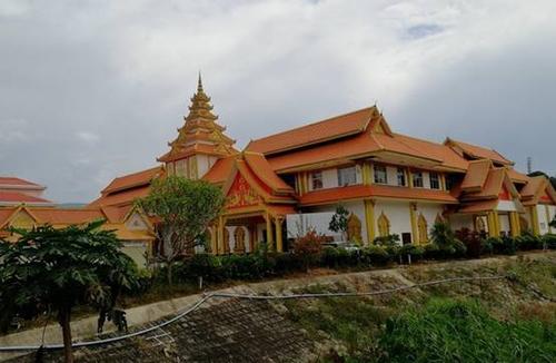 到西双版纳一定要进缅甸小勐拉见识下,只听其名不知其