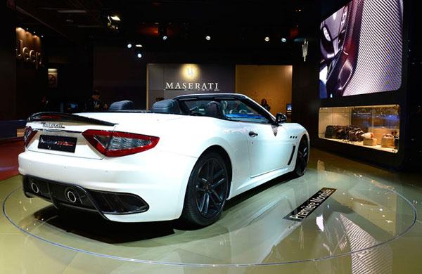 玛莎拉蒂grancabrio mc 敞篷跑车巴黎国际车展全球首发