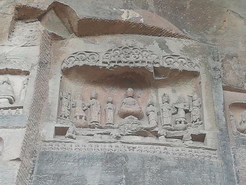 巩义石窟寺         