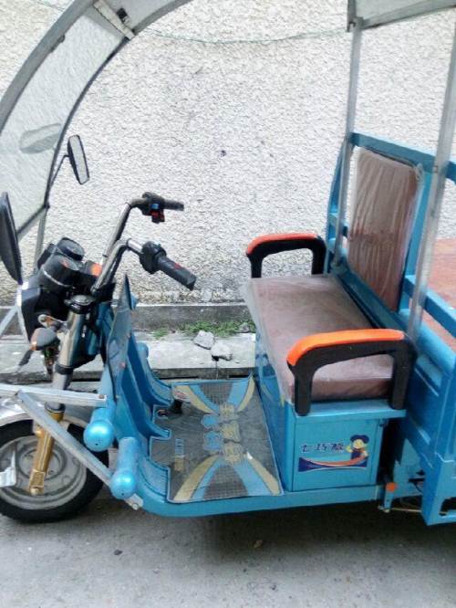 七巧板电动三车