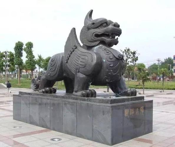法院门口常见雕像—石雕獬豸(xiè zhì)