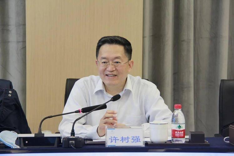 围绕公立医院高质量发展,国家卫生健康委体制改革司司长许树强强调