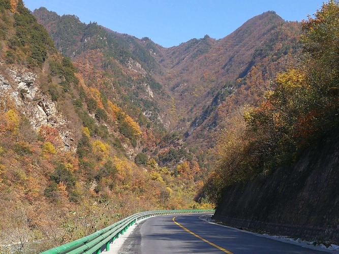 秦岭秋色