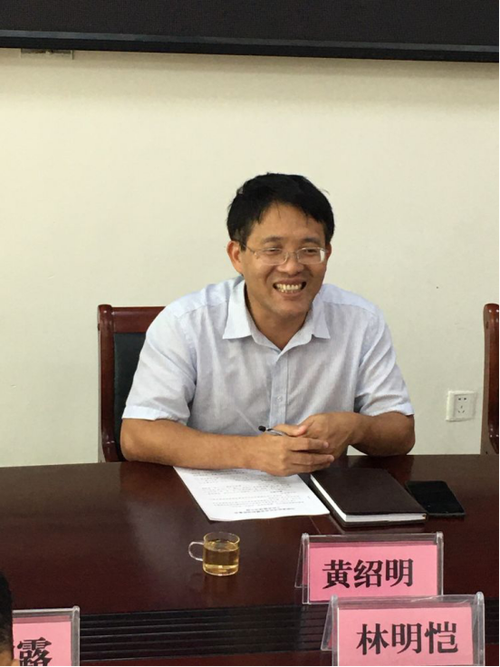 市委副书记黄绍明,市委常委黄朝伟一行到冯坡镇调研指导工作