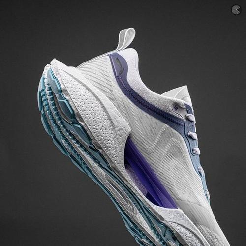 李宁超轻 18 最新美照来袭!看完你种草没?