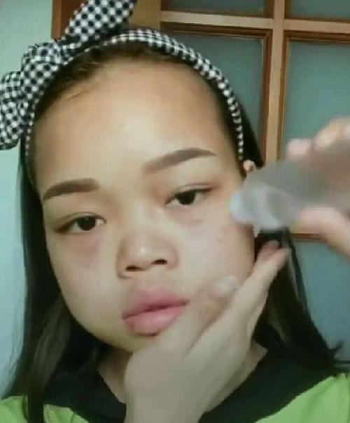 网红嘟嘟姐上演变脸术妆前比大妈还丑妆后堪比一线明星