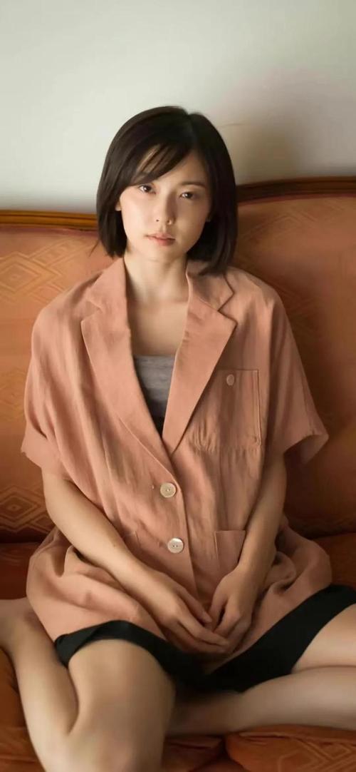 加藤小夏的性感大片写真