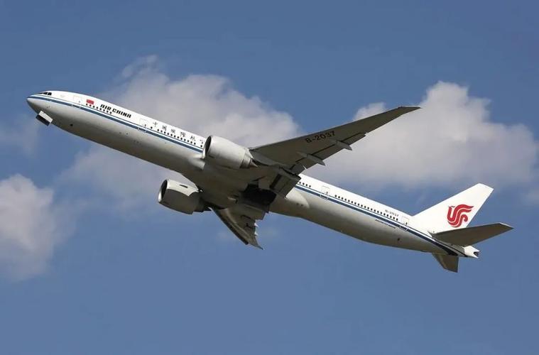 国航飞成都客机上有乘客不幸自杀身亡 警方已介入调查