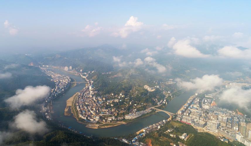 从江县:城镇乡村换发勃勃生机