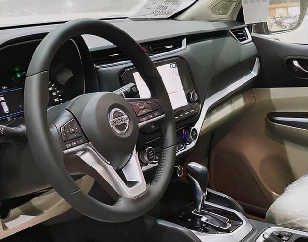 日产途达逆袭有把握面目大改内饰变豪华可官改碟刹