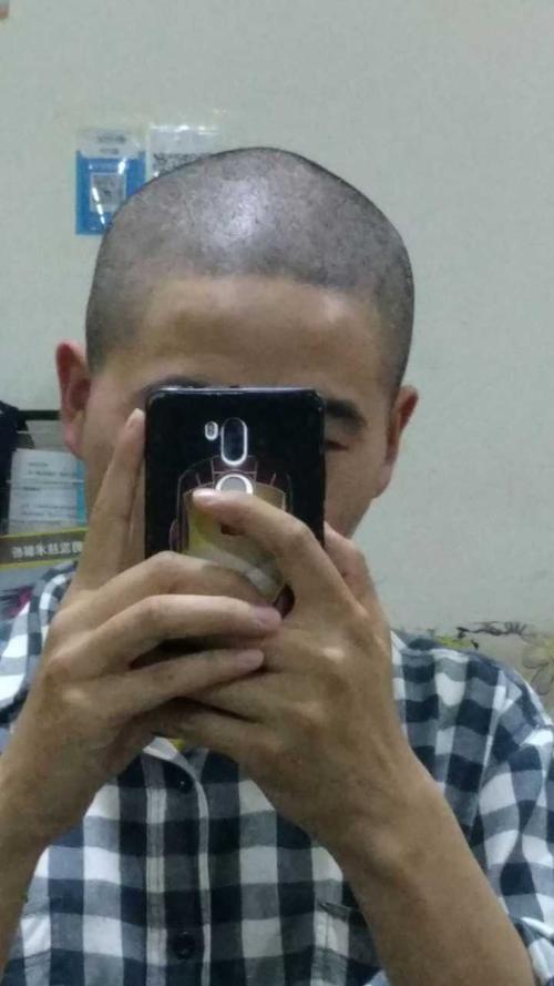 发型对一个男生的颜值有多大影响?