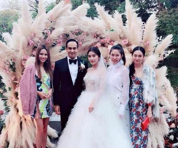 刘德华小姨子结婚堪称名媛盛宴赌王女儿何猷君前女友纷纷出席