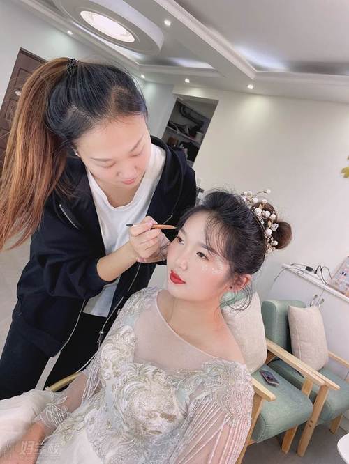 济南妆艺化妆美甲培训实操教学现场分享