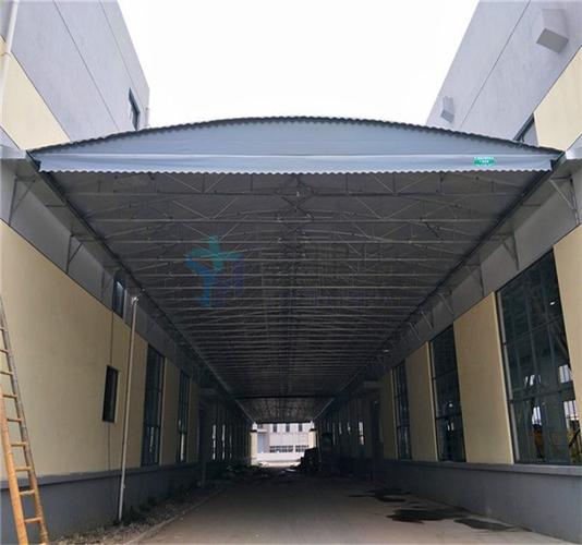 钢结构工程有限公司是一家专业制作电动推拉棚,移动雨篷,定制推拉雨棚