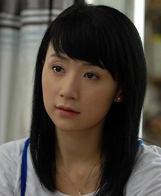 1997年,参演第一部电视剧《新乱世佳人》,2007年参演《女人不哭》.