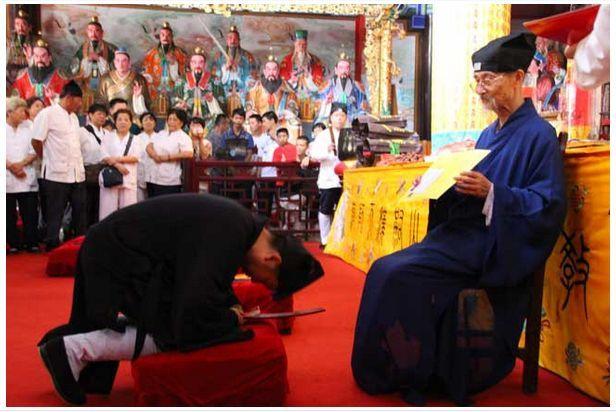 60年代末最后一任张天师离世多人觊觎天师之位乱象频出
