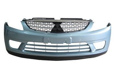 新买的汽车后保险杠撞了,想去4s店.但是有朋友说不让我换新的,让我修.