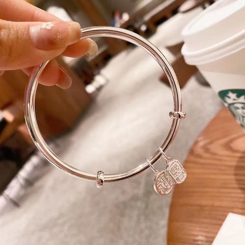 银镯子细款少女2021年新款银手镯女年轻款银银手链个性大学生 四叶草