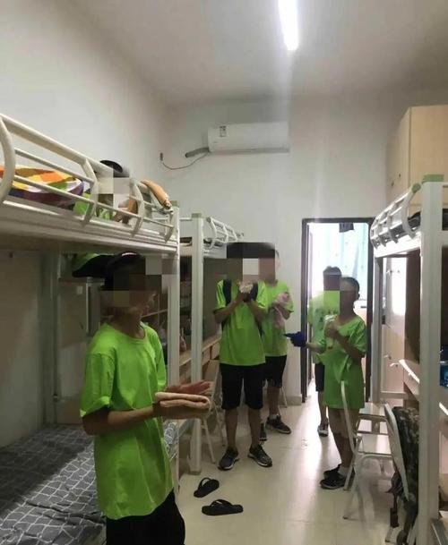 重庆原直属初中宿舍环境汇总,看看有没有你的学校!