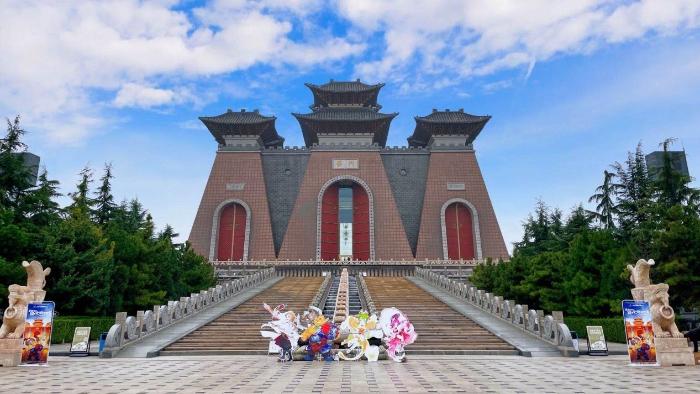 尧帝陵&尧庙&华门 @临汾市 尧庙为aaaa级景区 尧帝陵为全国重点文物