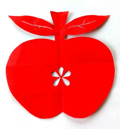 《万众一心》 宅家学剪纸 (17)苹果