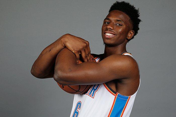 俄克拉荷马雷霆队后卫哈米杜·迪亚洛(hamidou diallo)