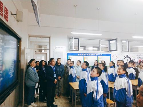 自强不息,展现拼搏力量-太原市37中南海中学东山校区初一年级班级文化