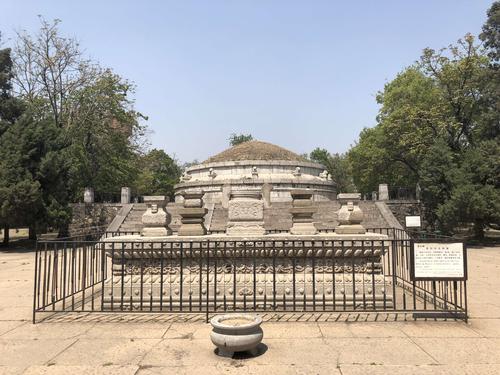 其它 四,陵墓 写美篇 陵墓建筑是中国古代建筑的重要组成部分,中国