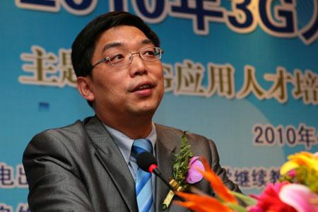 图为北京方舟修业教育咨询有限公司董事长兼总经理范金鹏
