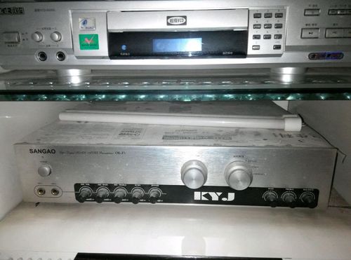 金正vcd三高功放机