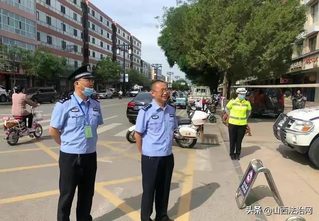 广灵县副县长公安局局长赵铸深入全县各考点检查执勤安保工作