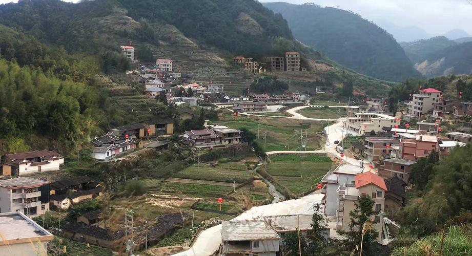  p> b>云集村隶属于福建省泉州市安溪县长卿镇.