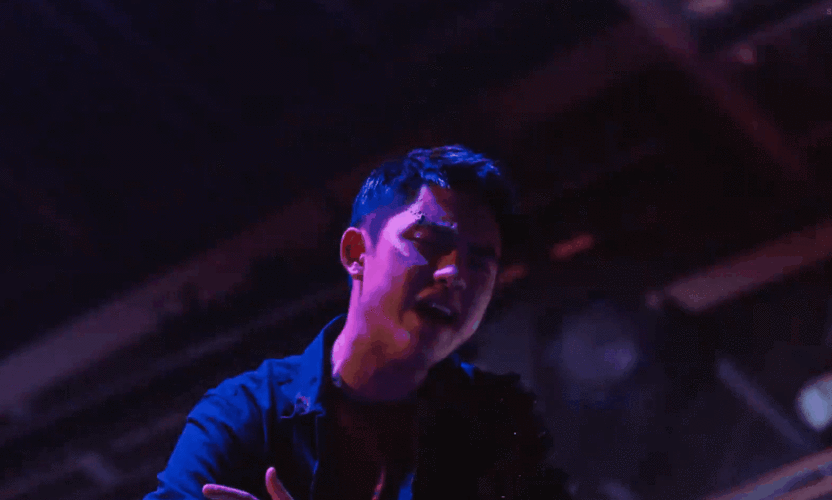 dogifexogifmvgifmonstergif唱歌gif灯光gif