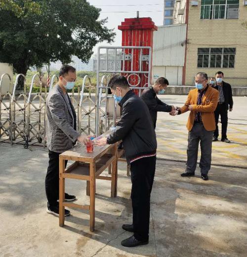 汕头市潮南区峡山陈禾陂学校 开展学生返校疫情防控模拟演练过程