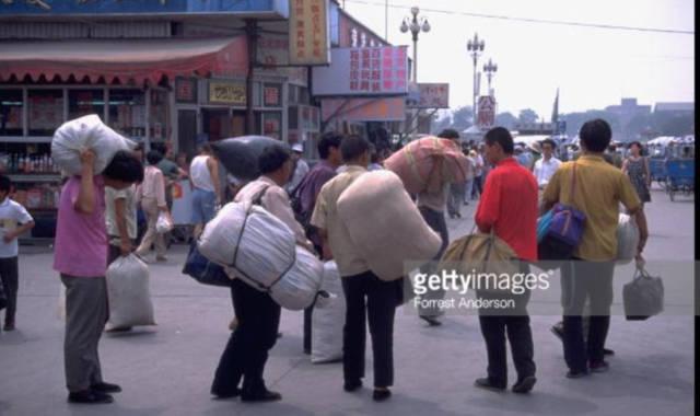 90年代中国老照片:图4已经消失,图8让人心酸,图10现在仍买不起