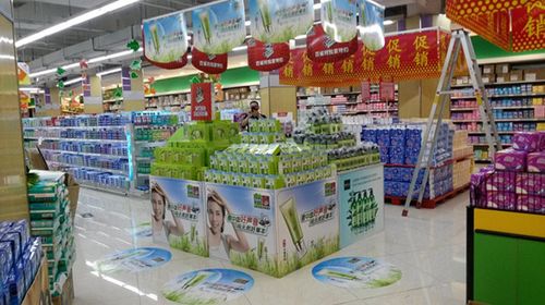 超市百雀羚堆头摆法