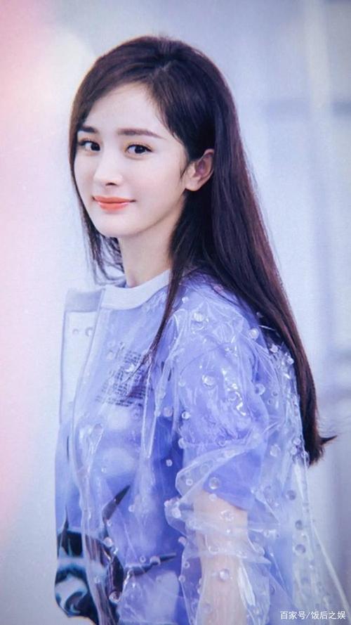 杨幂:艳丽多姿,妩媚动人