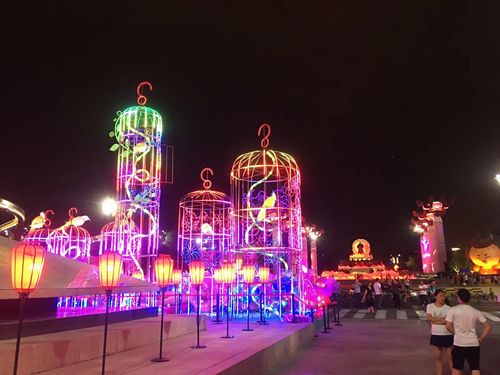 美轮美奂的西安大唐不夜城夜景刷遍抖音,成为国内新晋网红城市