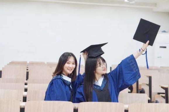 创意毕业照 | 如果可以,我愿走遍校园,用2020个pose,致敬追梦的青春