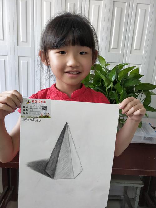 素描班几何体素描画