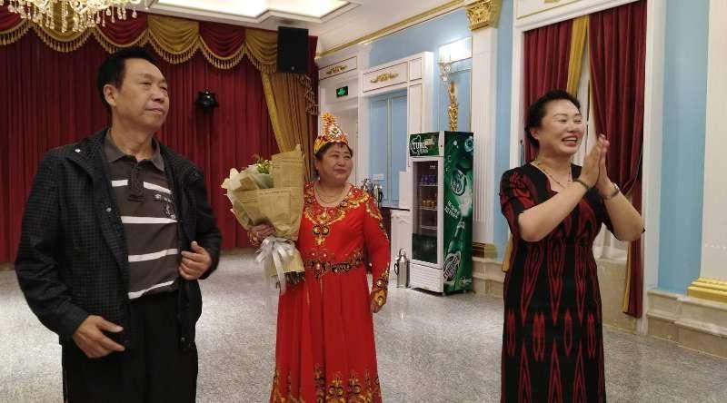 新疆舞爱好者陕西心连心分会宝鸡金波,北京曲奇,邀请顾关杰尹总,马斌