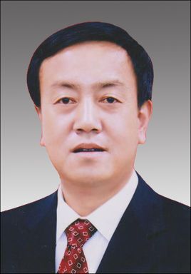 1983年7月参加工作,1986年12月加入中国共产党,现任中共宜川县委书记