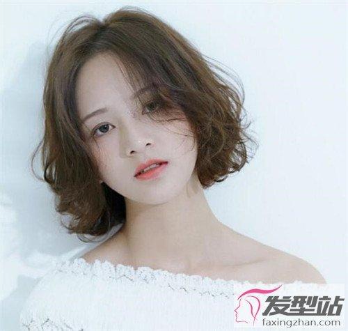 女生短发怎么烫好看 烫内扣or蓬松都时尚-烫发发型-站