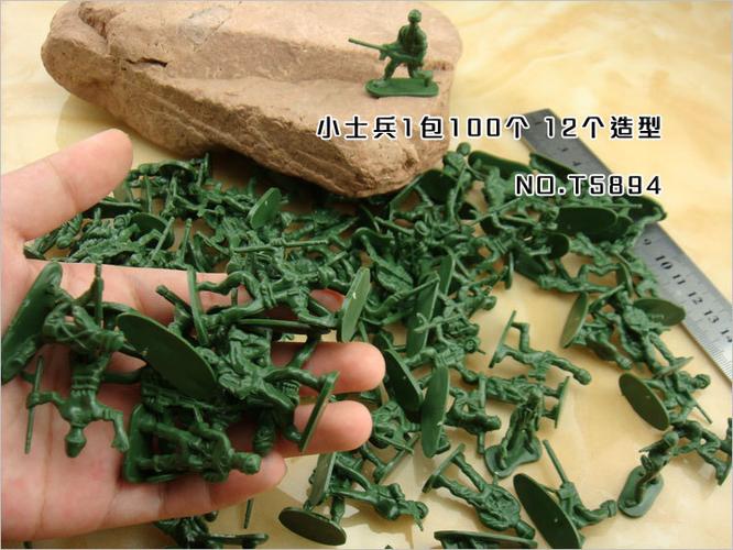 地摊热卖军事仿真模型兵人兵团100个装 战争场景士兵军人儿童玩具