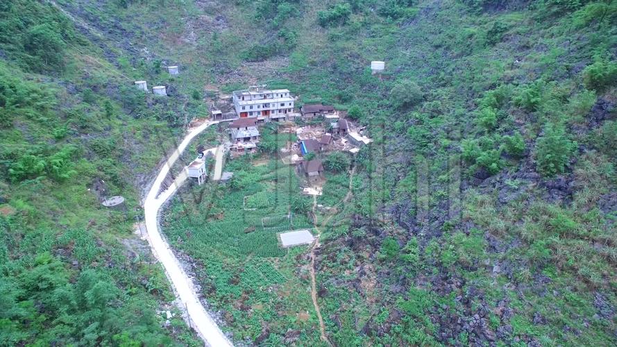 广西大石山区喀斯特地貌航拍空镜_1920x1080_高清视频